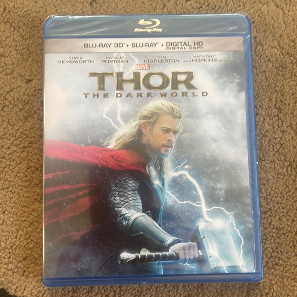 Thor The Dark World Blu-Ray Disc